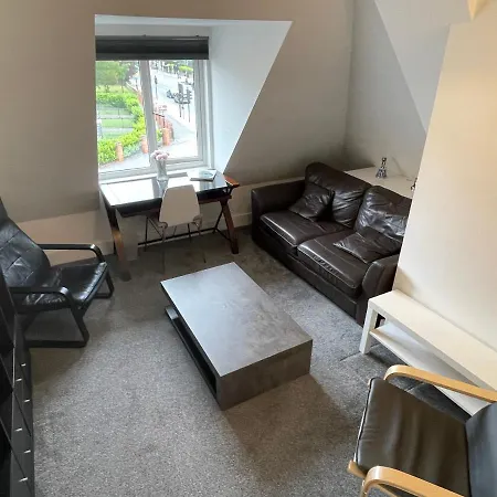 2 Bedroom 2 Bathroom Apartment 8 Including Free Parking Bromley Exterior photo