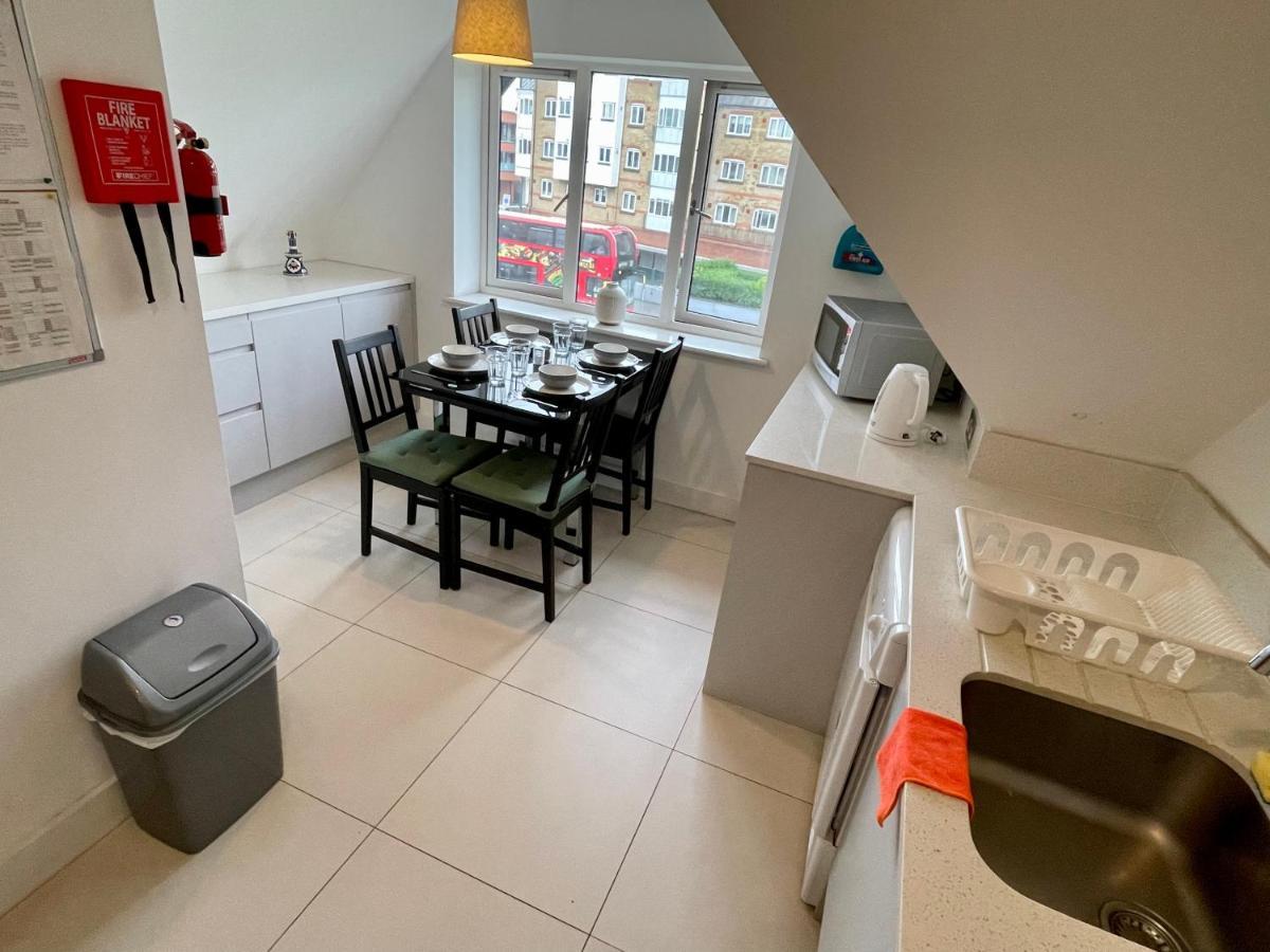 Apartment 2 Bedroom 2 Bathroom 8 Including Free Parking Bromley
