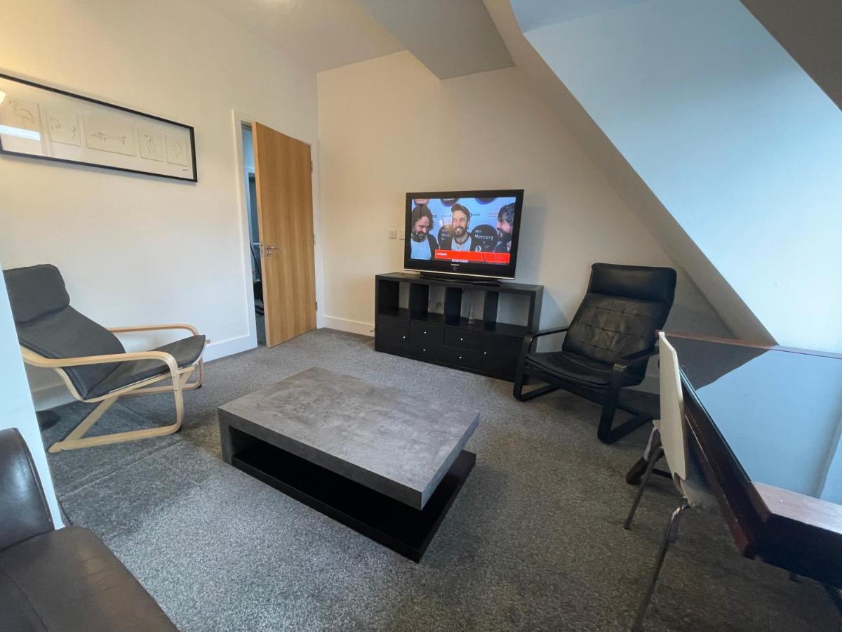 Apartment 2 Bedroom 2 Bathroom 8 Including Free Parking Bromley