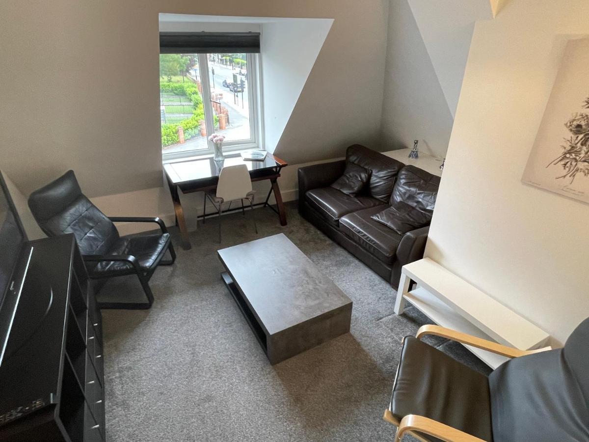 2 Bedroom 2 Bathroom 8 Including Free Parking Bromley